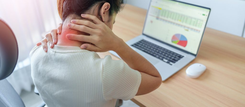 douleurs aux cervicale au bureau